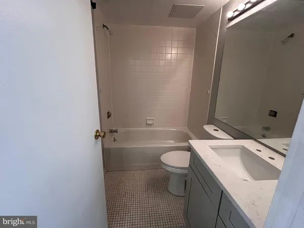$129,000 | 1601 Spring Garden Street, Unit 502, Philadelphia, PA 19130