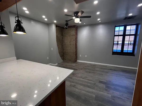 $129,000 | 1601 Spring Garden Street, Unit 502, Philadelphia, PA 19130