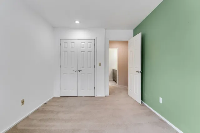 $344,500 | 82 Winding Brook Drive, South Burlington, VT 05403