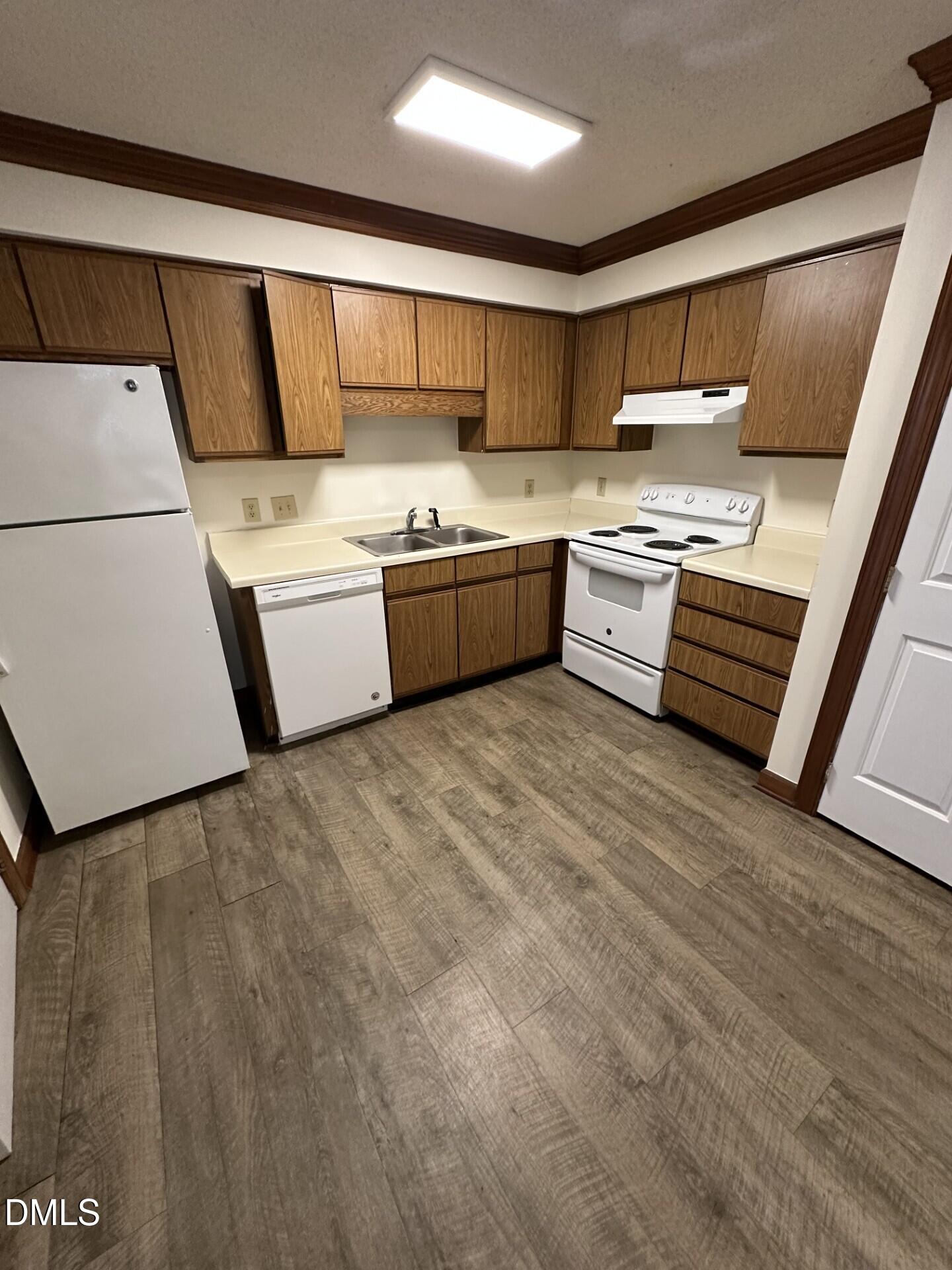 3530 Ivy Commons Drive, Unit 102 Raleigh, NC 27606 - Photo 4 of 9 3