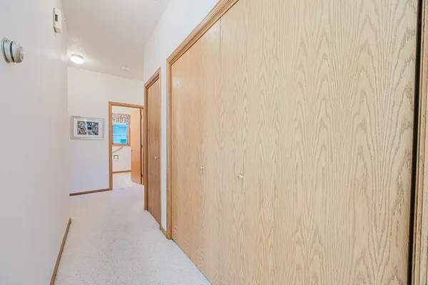 $500,000 | 302 Fairway Drive, Casselton, ND 58012