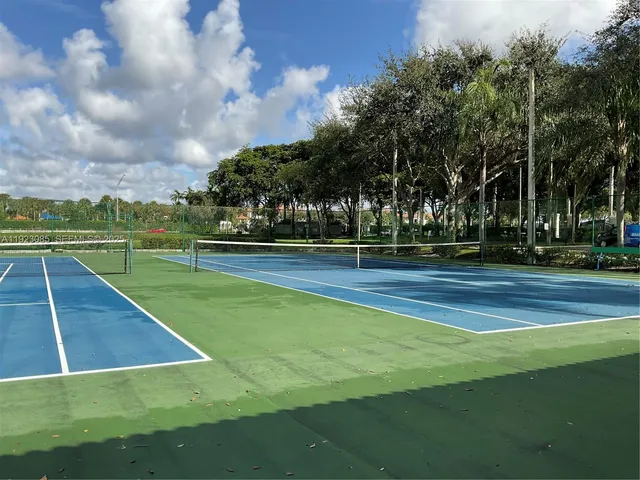 a view of a tennis court