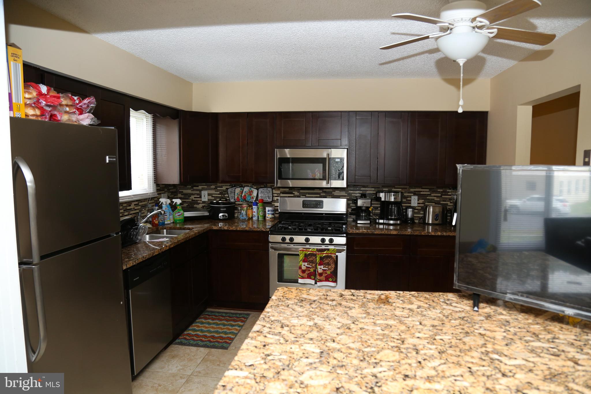 35 Cottage Gate Road Sicklerville, NJ 08081 - Photo 2 of 41