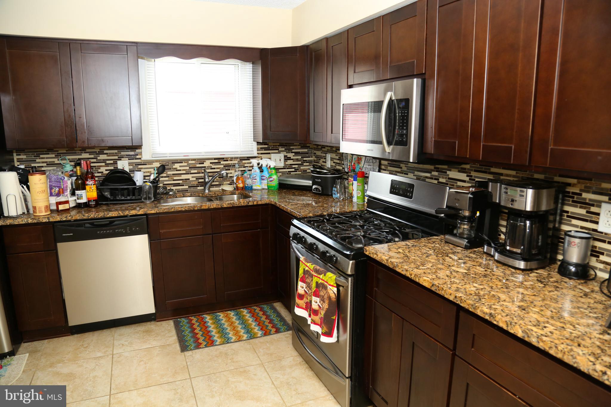 35 Cottage Gate Road Sicklerville, NJ 08081 - Photo 3 of 41