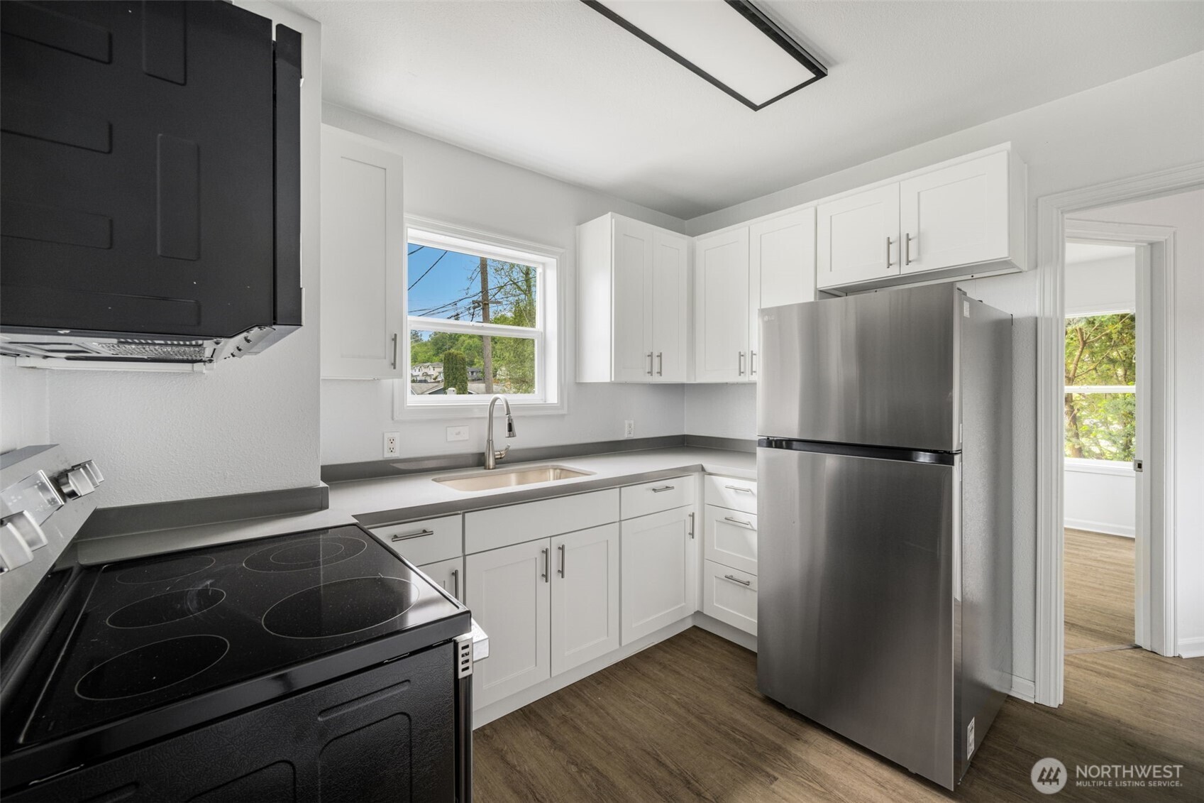 5612 Delridge Way Southwest Seattle, WA 98106 - Photo 15 of 29