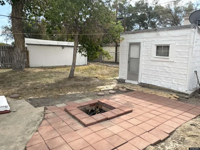 $160,000 | 1220 11th Street, Rock Springs, WY 82901