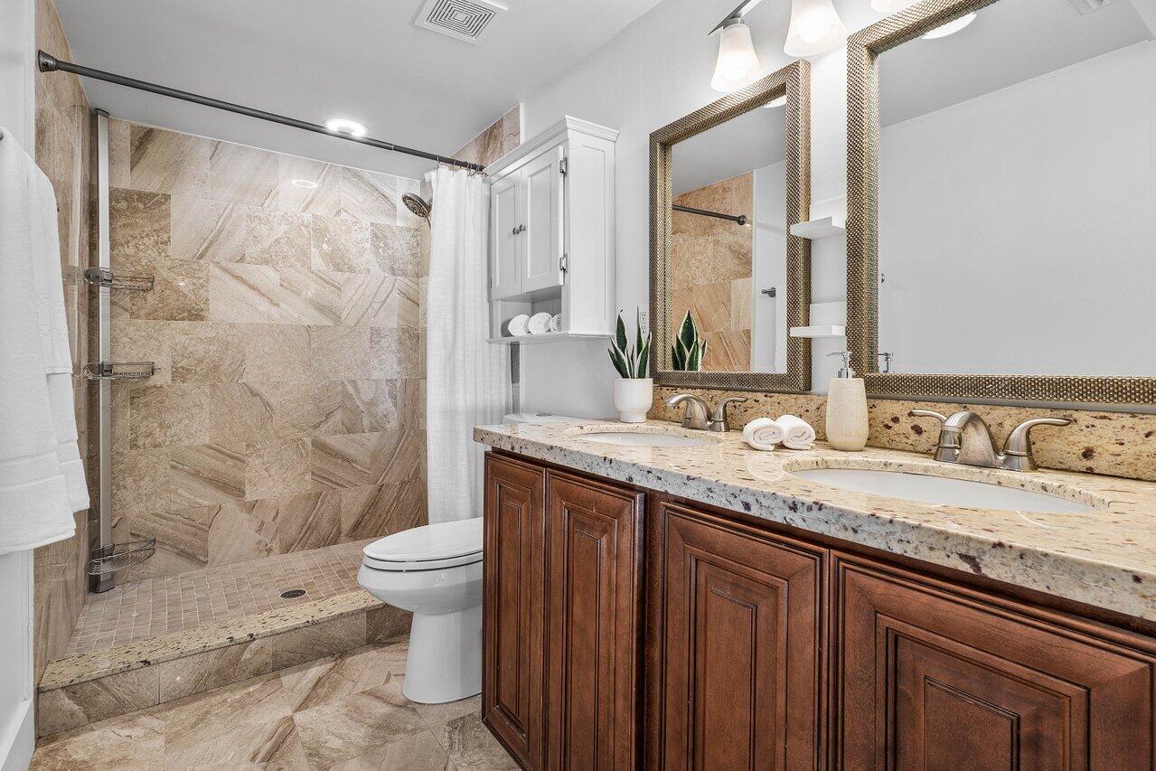231 Northeast 14th Street Delray Beach, FL 33444 - Photo 13 of 29 022-231Northeast14thStreet-DelrayBeach-F