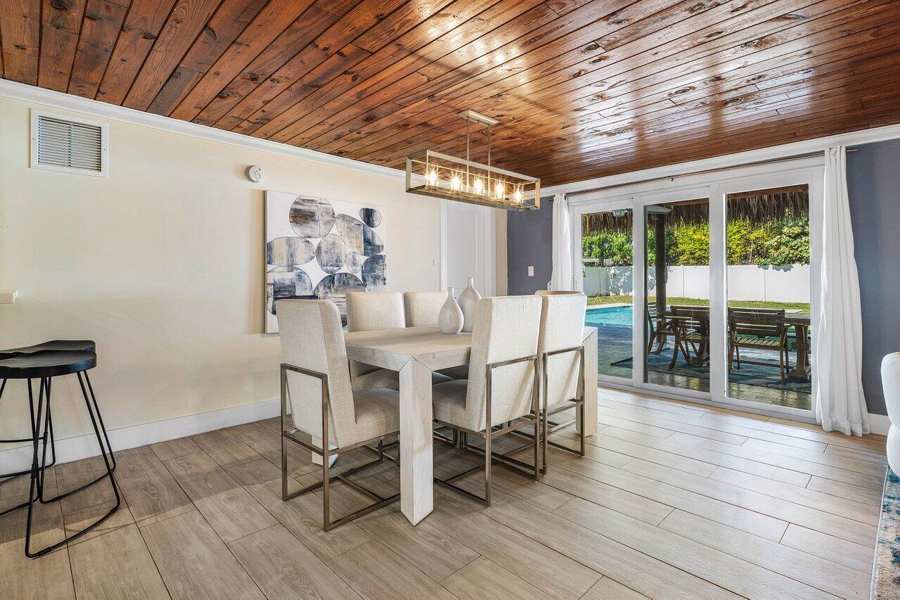 231 Northeast 14th Street Delray Beach, FL 33444 - Photo 4 of 29 007-231Northeast14thStreet-DelrayBeach-F