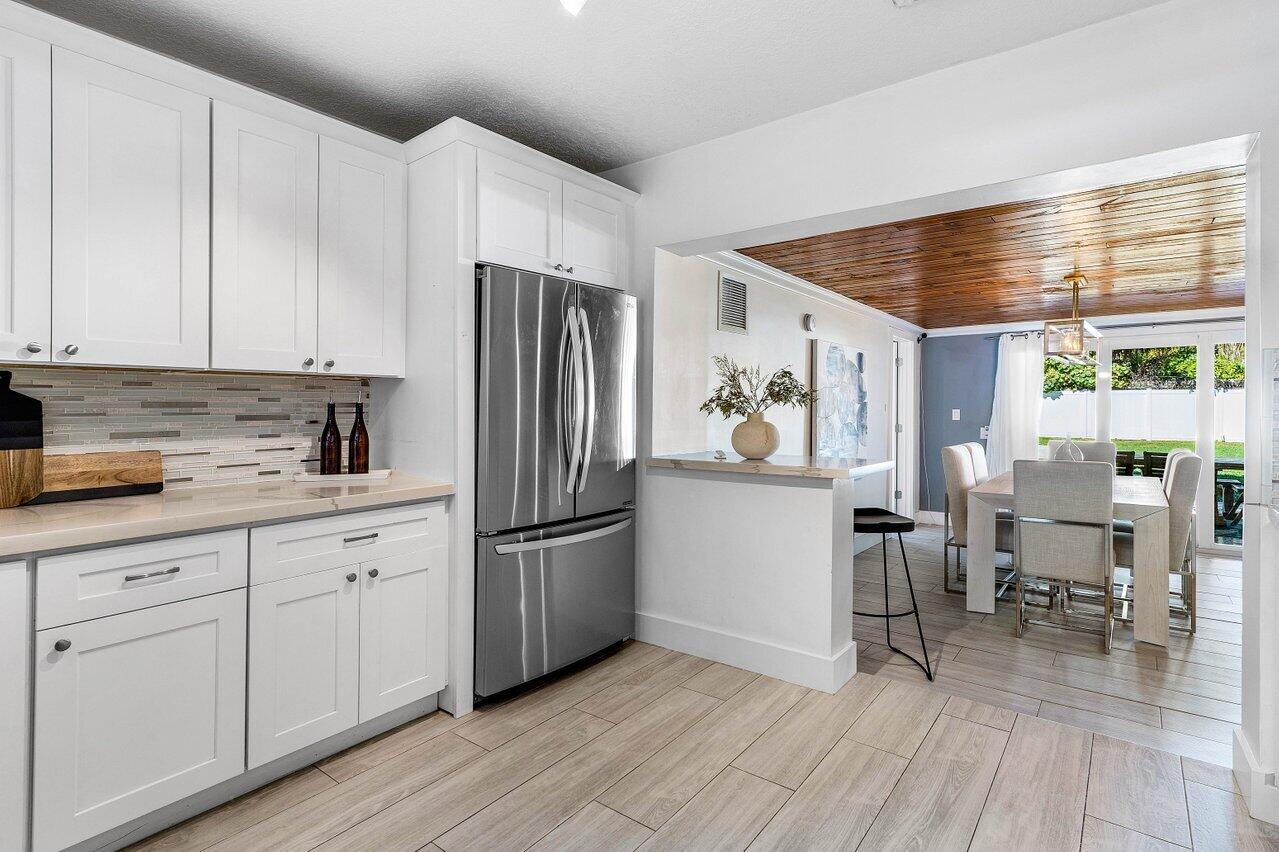 231 Northeast 14th Street Delray Beach, FL 33444 - Photo 8 of 29 013-231Northeast14thStreet-DelrayBeach-F