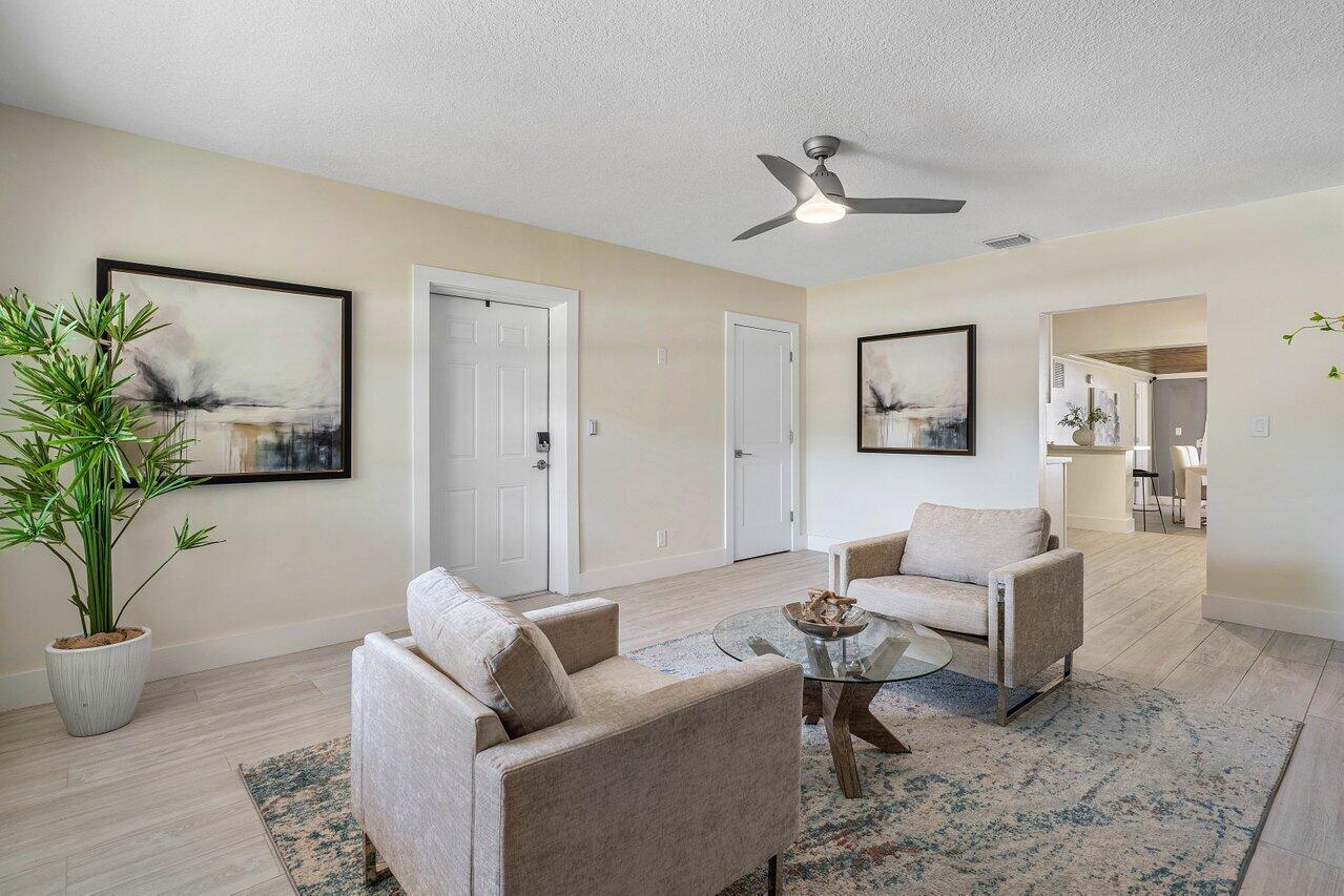 231 Northeast 14th Street Delray Beach, FL 33444 - Photo 9 of 29 006-231Northeast14thStreet-DelrayBeach-F