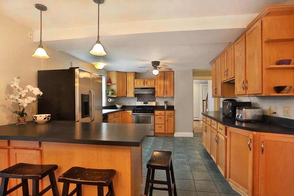 7 Brush Hill Road Merrimac, MA 01860 - Photo 3 of 22 Gallery Image 3