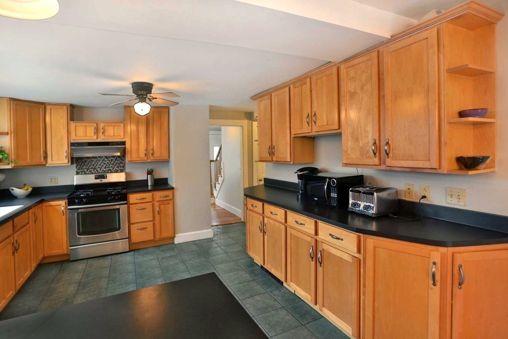 7 Brush Hill Road Merrimac, MA 01860 - Photo 4 of 22 Gallery Image 4