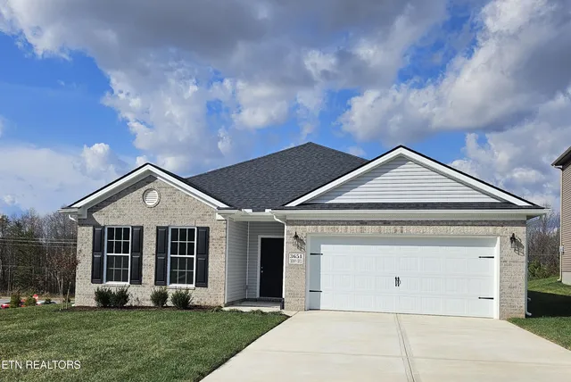 $398,433 | 3651 Crimson Circle, Maryville, TN 37801