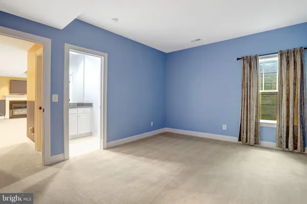 $7,500 | 2406 North Potomac Street, Arlington, VA 22205