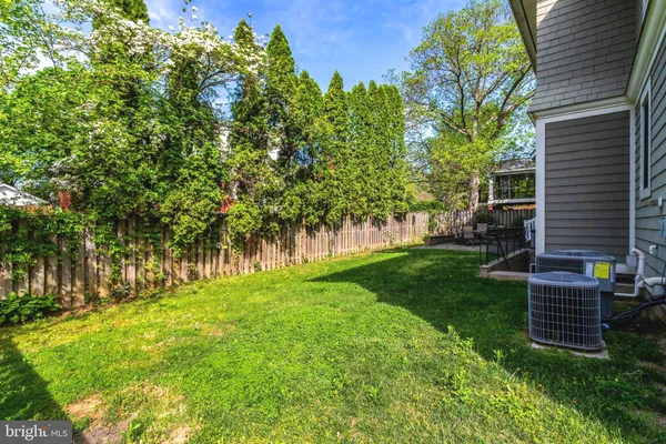 $7,500 | 2406 North Potomac Street, Arlington, VA 22205