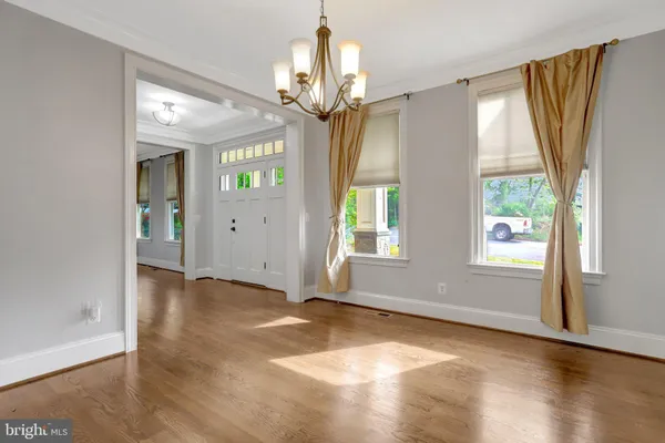 $7,500 | 2406 North Potomac Street, Arlington, VA 22205