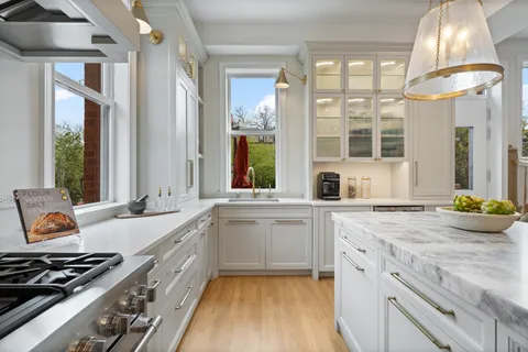 $5,475,000 | 835 West Chalmers Place, Chicago, IL 60614