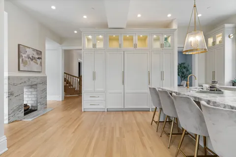 $5,475,000 | 835 West Chalmers Place, Chicago, IL 60614