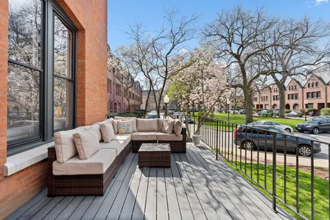 $5,475,000 | 835 West Chalmers Place, Chicago, IL 60614