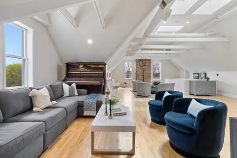 $5,475,000 | 835 West Chalmers Place, Chicago, IL 60614