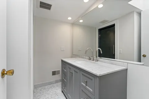 $5,475,000 | 835 West Chalmers Place, Chicago, IL 60614