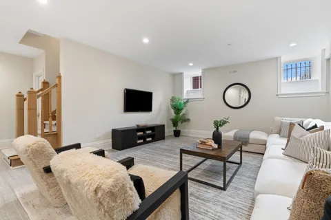 $5,475,000 | 835 West Chalmers Place, Chicago, IL 60614
