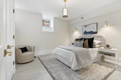 $5,475,000 | 835 West Chalmers Place, Chicago, IL 60614