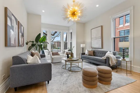 $5,475,000 | 835 West Chalmers Place, Chicago, IL 60614