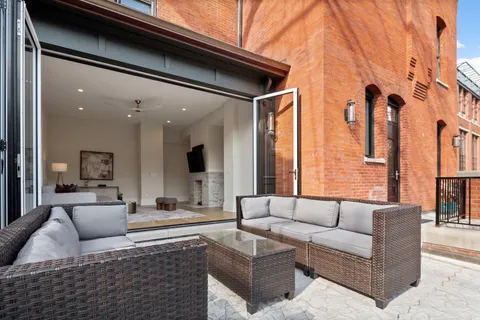 $5,475,000 | 835 West Chalmers Place, Chicago, IL 60614