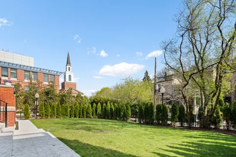 $5,475,000 | 835 West Chalmers Place, Chicago, IL 60614