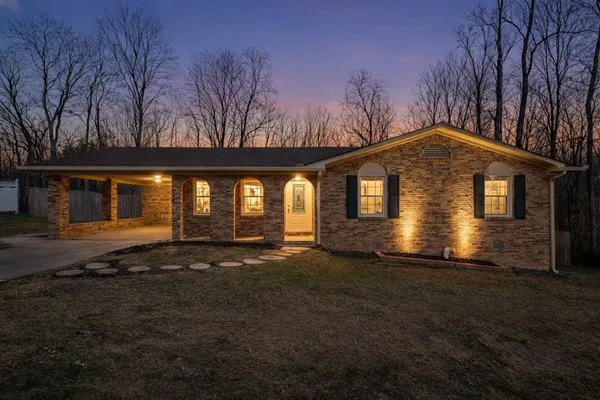 $287,900 | 2267 Lambert Drive, Westmoreland, TN 37186