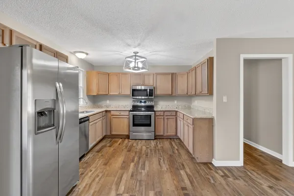 $287,900 | 2267 Lambert Drive, Westmoreland, TN 37186