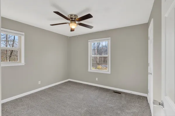 $287,900 | 2267 Lambert Drive, Westmoreland, TN 37186