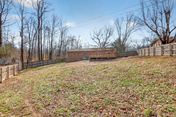 $287,900 | 2267 Lambert Drive, Westmoreland, TN 37186