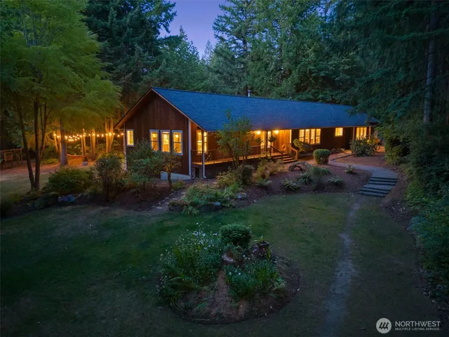 $899,000 | 5030 Grand Fir Lane Northwest, Olympia, WA 98502