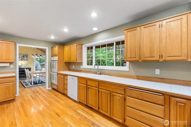 $899,000 | 5030 Grand Fir Lane Northwest, Olympia, WA 98502