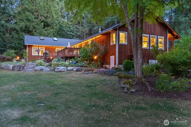 $899,000 | 5030 Grand Fir Lane Northwest, Olympia, WA 98502