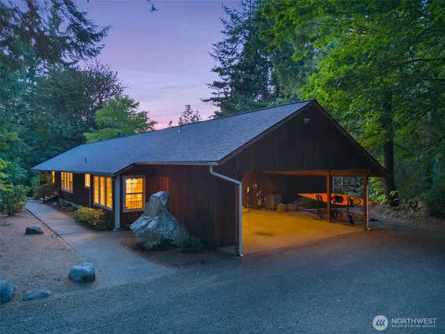 $899,000 | 5030 Grand Fir Lane Northwest, Olympia, WA 98502