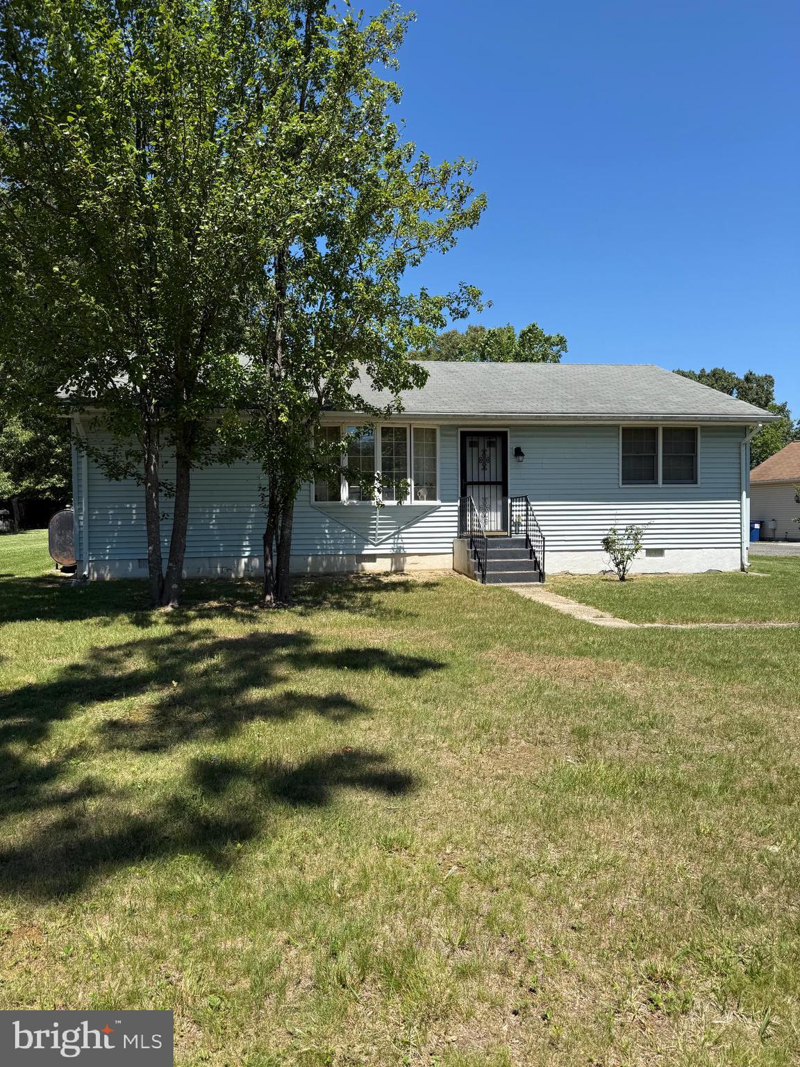 23955 Hollywood Road Hollywood, MD 20636 - Photo 2 of 16