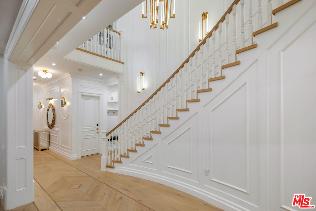 843 North Spaulding Avenue Los Angeles, CA 90046 - Photo 20 of 22