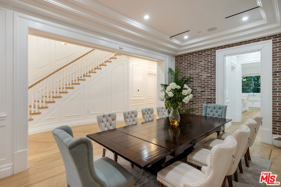 843 North Spaulding Avenue Los Angeles, CA 90046 - Photo 21 of 22