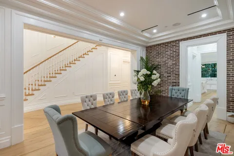 $4,977,000 | 843 North Spaulding Avenue, Los Angeles, CA 90046