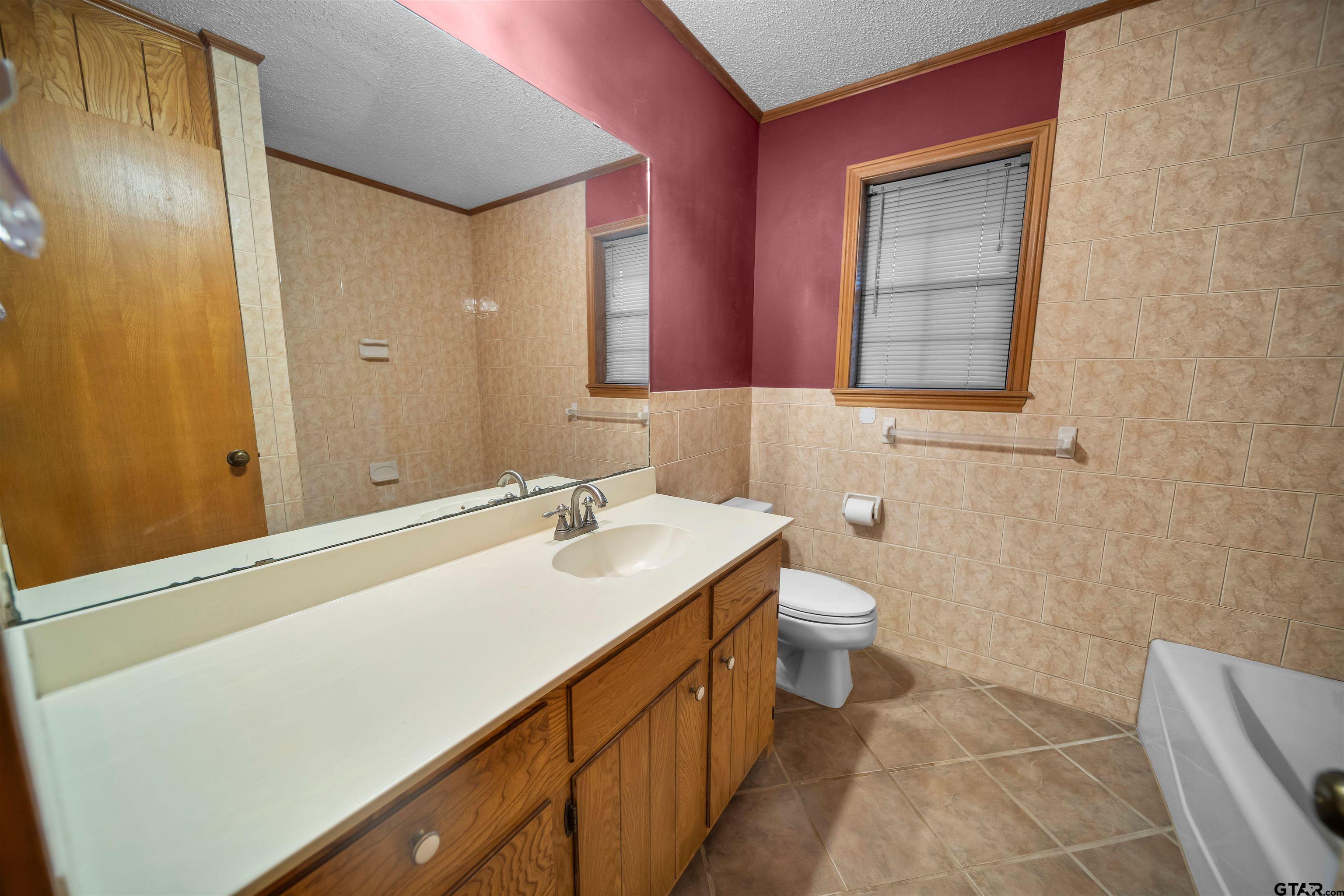 15236 Hillview Road Tyler, TX 75703 - Photo 24 of 46 Gallery Image 24