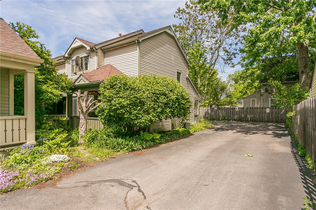 658 Broadway Rochester, NY 14607 - Photo 19 of 21