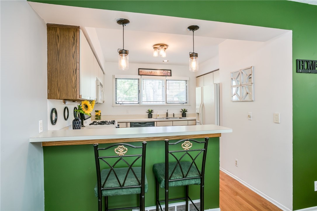 658 Broadway Rochester, NY 14607 - Photo 9 of 21