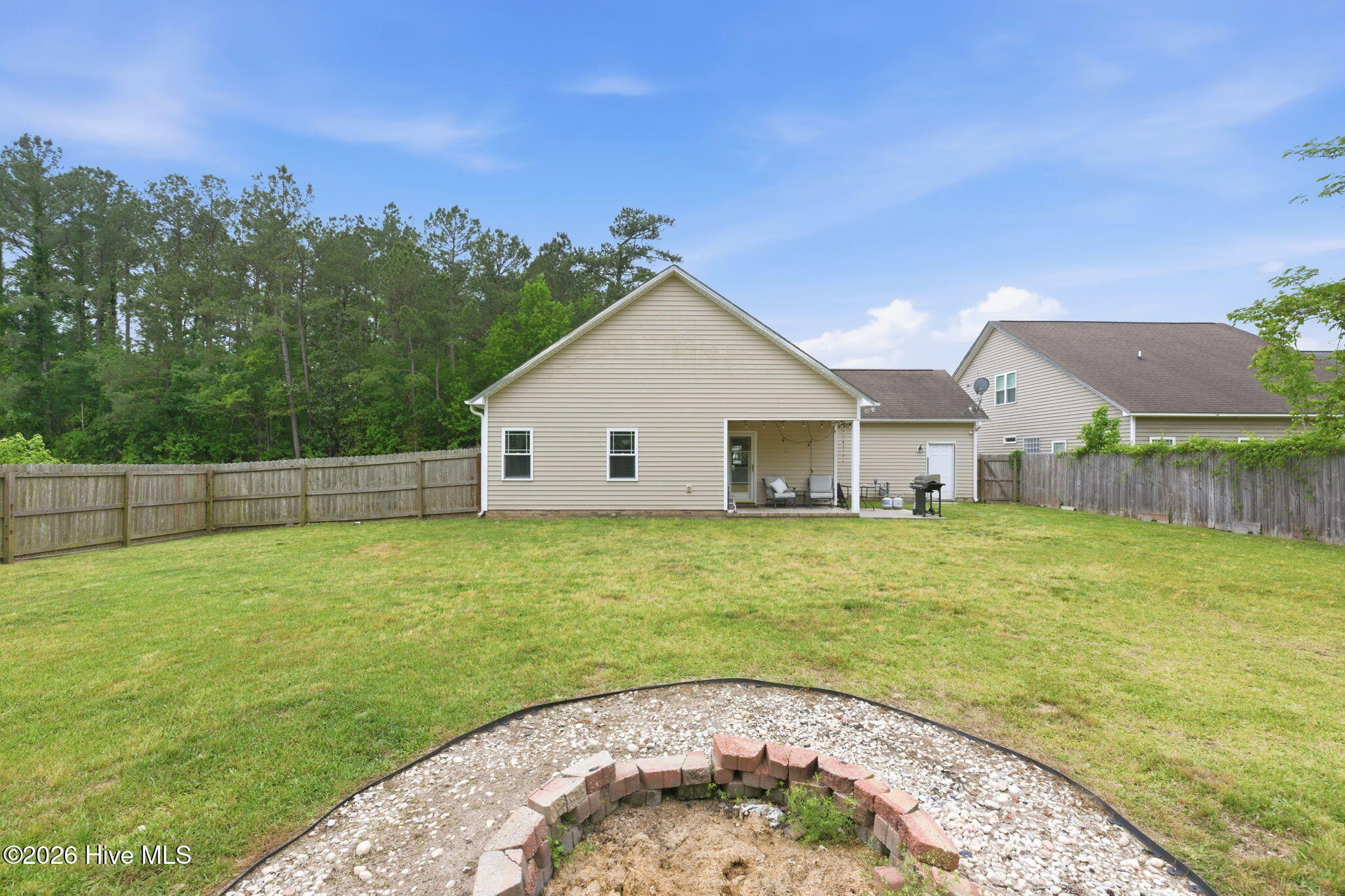 200 Station House Road New Bern, NC 28562 - Photo 29 of 40 Oversized Back yard with firepit