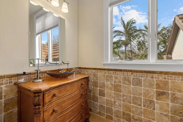 $15,950,000 | 4315 Mangrove Place, Sarasota, FL 34242