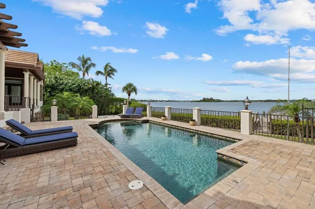 $15,950,000 | 4315 Mangrove Place, Sarasota, FL 34242