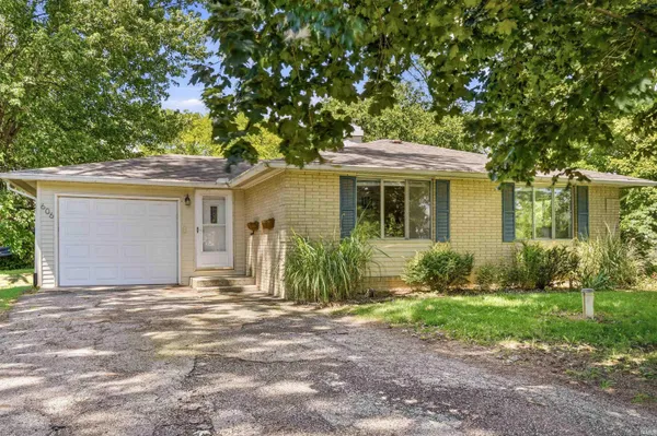 $209,900 | 606 West Elm Street, North Webster, IN 46555