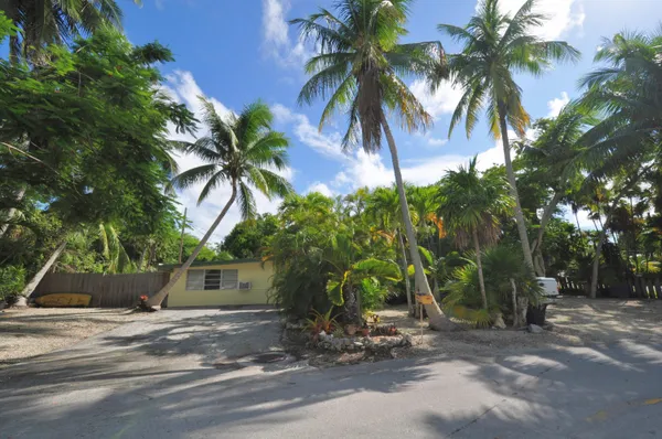 $675,000 | 5353 Dogwood Dell Rd Gulf, Marathon, FL 33050